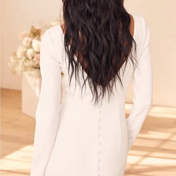 White long sleeve maxi dress. Lulus. Brand new, never worn - size XL. - Picture 4 of 6